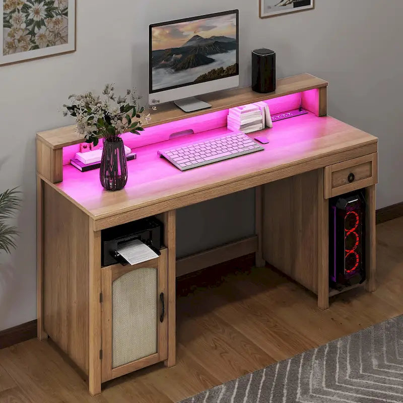 Bureau en bois de style ferme – Bandeau LED, 4 prises CA, 2 ports USB, support d'écran et tiroir