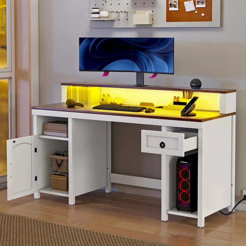 Bureau en bois de style ferme – Bandeau LED, 4 prises CA, 2 ports USB, support d'écran et tiroir