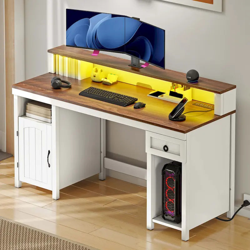 Bureau en bois de style ferme – Bandeau LED, 4 prises CA, 2 ports USB, support d'écran et tiroir