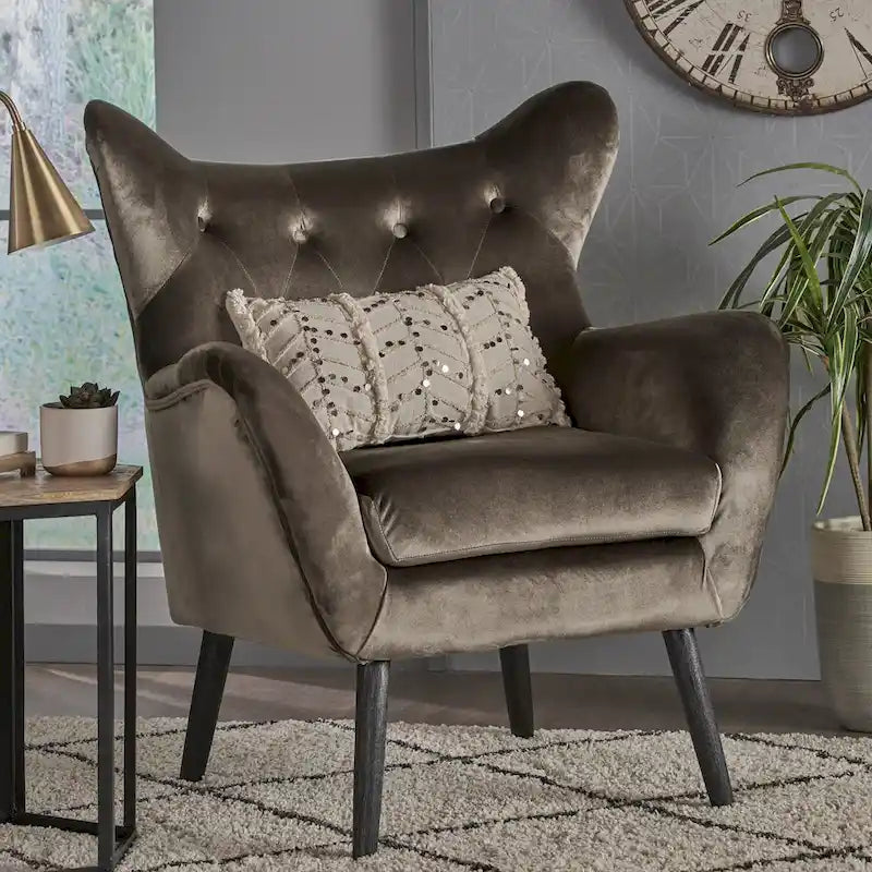 Fauteuil à oreilles de style milieu de siècle – Velours capitonné, pieds en chêne, 34 larg. x 30 prof. x 40 haut. po.