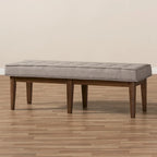 Banc capitonné Mid-Century – Tissu polyester, cadre en bois d'hévéa, 137 cm L x 45 cm H