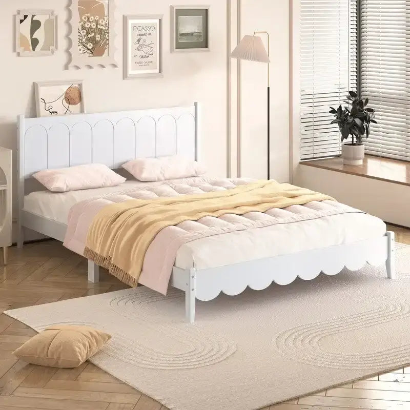 Lit plateforme en bois Queen Size avec tête de lit rectangulaire